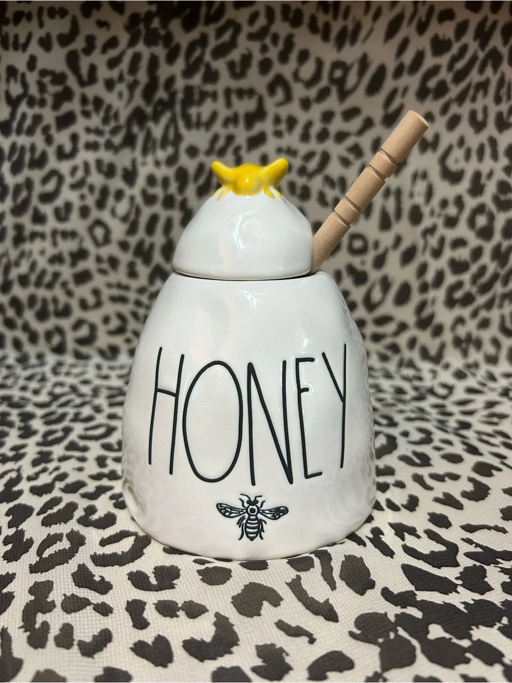 Rae Dunn Honey Pot w/Wooden Dipper